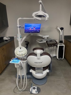Wireless LCD Monitors - In this project, we implemented a system that enables patients at a Valencia dental office to view x-rays and 3D exam information directly from their chair via WiFi. In addition to integrating with the dental hardware, MM Networks IT has substantial experience in setting up, configuring, and troubleshooting a wide range of clinical equipment. These include mobile echocardiograms, ECGs, ultrasounds, and even more complex nuclear stress tests that generate DICOM-based studies for patients