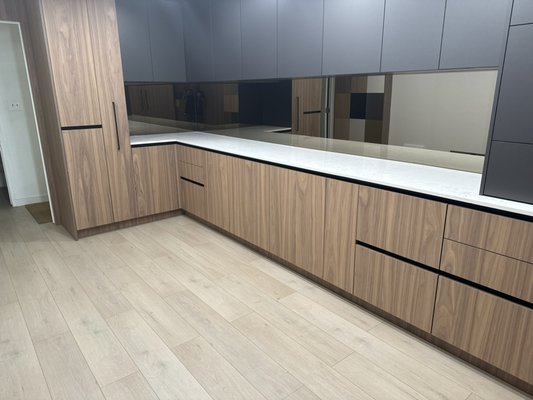 Newline Cabinets showroom - Book an appointment to visit our European cabinet showroom for a complimentary walkthrough on the design as well as the material choses for your custom European cabinet build.