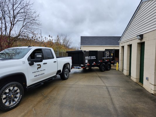 Storage garage clean out - We provide multiple services to tailor to the customer's needs. No jobs are too big or small. From a small storage garage clean out to an estate clean out, Punctual Pullers has you covered! Storage garage clean out - We provide multiple services to tailor to the customer's needs. No jobs are too big or small. From a small storage garage clean out to an estate clean out, Punctual Pullers has you covered!