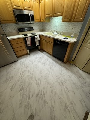 wall panel and floor installation - wall panel and floor installation
