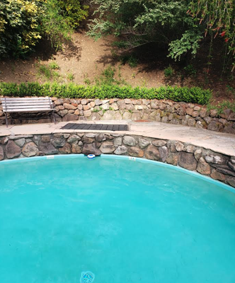 Pool Cleanings & Remodeling - No matter what time of the year it is, Henry's Pool Service provides regularly scheduled spa and pool cleaning services to residential customers in the San Rafael, California, area. We also repair any issue you may be facing with your filter or pump.