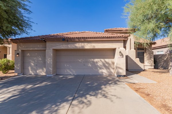 AVAILABLE FOR TOUR - 4532 E Rowel Rd, Phoenix, AZ 85050 - $460,000 - North Phoenix / Cave Creek area, single level home, 1,700 square feet, three car garage, private pool, formal living, dining & family rooms, three bedrooms & two full baths for $460,000. Call Tom Lesieutre with Red Manor Realty 602-451-8446
