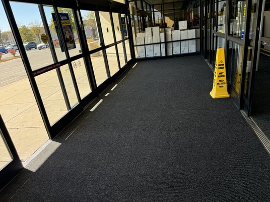 Spotless Retail Spaces Post-Construction - Take a look at these freshly cleaned retail spaces after a thorough post-construction clean by K&T Cleaning Services. From dust-free floors to spotless windows and surfaces, we’ve transformed these areas into pristine, ready-for-business environments. Your space deserves this level of detail! Explore our before-and-after gallery now! 🏗️🧹