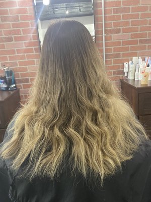 Dimensional color + extensions! - This client wanted to feel blonder while still keeping it natural looking, and add extensions for more volume. So we did a Foilayage and added 2 rows of hand tied wefts to achieve this look!