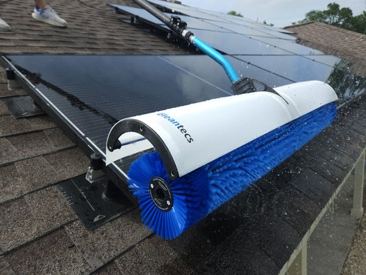 Houston Job 4/15/23 - You can see the build up of pollen and dust that dries on the panels.
Our solar cleaning brush is designed specifically to clean panels.
We use DI filtered water and this leaves your panels spot free. Houston Job 4/15/23 - You can see the build up of pollen and dust that dries on the panels.
Our solar cleaning brush is designed specifically to clean panels.
We use DI filtered water and this leaves your panels spot free.