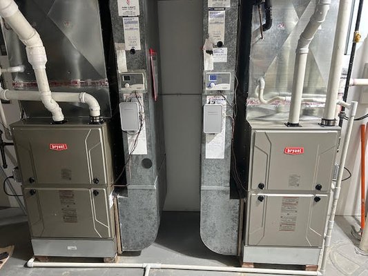 Twin Furnace - Two Bryant High efficiency furnaces installed