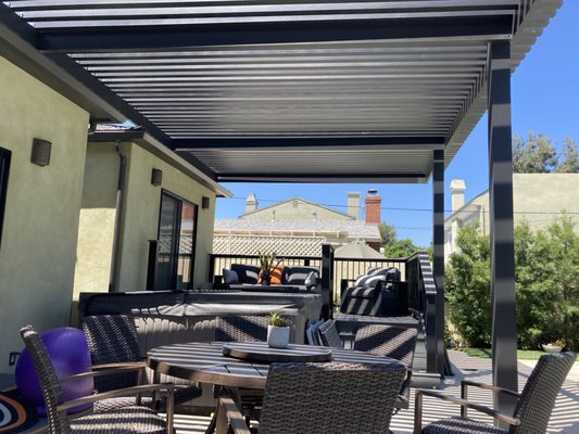 4K Aluminum Poolside Pergola - Culver City - This roof mount, partial cantilever 4K aluminum pergola was designed to enclose the space, create cover and shade, and made the whole area feel HUGE afterwards!