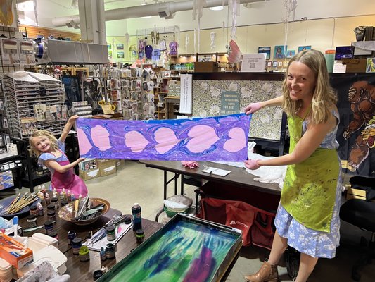 Make Memories and Takea Class or Book a Party with US! - Classes & Creative Experiences.
Whether you’re a total beginner or a crafty overachiever, our classes are designed to be fun, relaxed, and super doable. Local artists will walk you through everything and you’ll leave with something you’re proud of.
Perfect for:
Date nights
Girls’ nights
Family activities
Trying something new “just because”
PLUS.....No experience needed, we’ll guide you. Make Memories and Takea Class or Book a Party with US! - Classes & Creative Experiences.
Whether you’re a total beginner or a crafty overachiever, our classes are designed to be fun, relaxed, and super doable. Local artists will walk you through everything and you’ll leave with something you’re proud of.
Perfect for:
Date nights
Girls’ nights
Family activities
Trying something new “just because”
PLUS.....No experience needed, we’ll guide you.