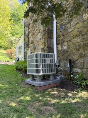 Bosch Full System Install w/ Ductwork - We added a brand new Bosch heat pump and air handler to our customers attic. He previously was using only window units to cool his home but now has a super efficient and reliable central system that does cooling and supplemental heating. Customer is thrilled with how quiet the unit operates and can’t wait to enjoy better comfort year round