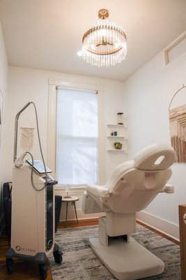 Our Space - Our mission at Refine Aesthetics is to make everyone feel right at home. This way we can help clients achieve their version of personal beauty by incorporating the practice of science, technology, artistry, and medicine. Our downtown Austin-based medical spa offers a warm, welcoming, state-of-the-art space and elite treatments from laser resurfacing to injectables, skincare, and more.