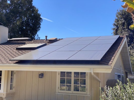 Installation of a ￼Solar electrical system with a battery back up Goleta California￼ - This was an awesome installation of 12 Solera 400 W modules black on black, tucked in neatly on the rear roof of the house with a LG chem 9.8 kW battery back up and the solar edge storage 3800 W inverter with the critical load panel with six circuits in it￼￼