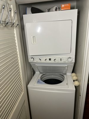 Laundry center (washer+dryer) - The dryer did not work. Belt has been replaced and dryer has been cleaned inside. The work was done at the same day. Laundry center (washer+dryer) - The dryer did not work. Belt has been replaced and dryer has been cleaned inside. The work was done at the same day.