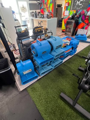 Water damage restoration - We helped a business owner restoring their gym. After a flood in Fort Lauderdale, we returned it to pre-loss condition.