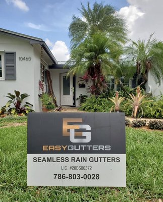 6” K-Style Aluminum Gutters in Tuxedo Gray
3x4 Corrugated Downspout in White Low Gloss
Rain Chain in Copper - 6” K-Style Aluminum Gutters in Tuxedo Gray
3x4 Corrugated Downspout in White Low Gloss
Rain Chain in Copper 6” K-Style Aluminum Gutters in Tuxedo Gray
3x4 Corrugated Downspout in White Low Gloss
Rain Chain in Copper - 6” K-Style Aluminum Gutters in Tuxedo Gray
3x4 Corrugated Downspout in White Low Gloss
Rain Chain in Copper