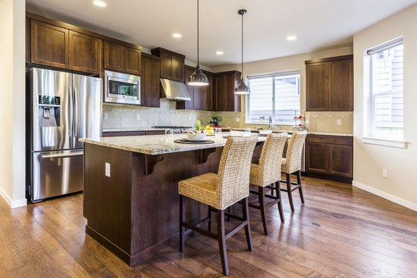 Java Shaker - This is one of our mid grade kitchen cabinet installation s. The color of this kitchen is Java Shaker Java Shaker - This is one of our mid grade kitchen cabinet installation s. The color of this kitchen is Java Shaker