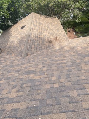 New Shingle Roof Installation - Northridge Los Angeles - New Shingle Roof Installation in Northridge, Los Angeles, CA completed on June 2021.  Owens Corning TruDefinition Duration Cool Plus Roof color Prairie Wood was used on this Project.  We are a Licensed Roofing Company serving the entire Los Angeles area.  CALL ECLIPSE REMODELING FOR FREE ESTIMATES.