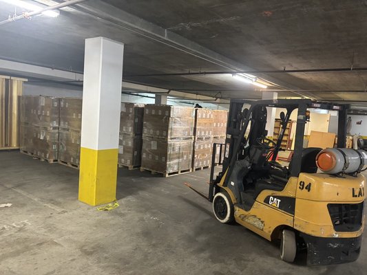Forklift operator service - Forklift operation service Forklift operator service - Forklift operation service