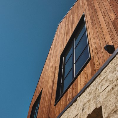 Mölino Architectural Grade Ceniza - Mölino architectural grade Ceniza is simply that standard upon which all other thermally modified decking is measured against. Mölino took every natural aspect of North American Ash and meticulously curated a specification which has no equal. Exclusively available at Conejo Hardwoods. Mölino Architectural Grade Ceniza - Mölino architectural grade Ceniza is simply that standard upon which all other thermally modified decking is measured against. Mölino took every natural aspect of North American Ash and meticulously curated a specification which has no equal. Exclusively available at Conejo Hardwoods.
