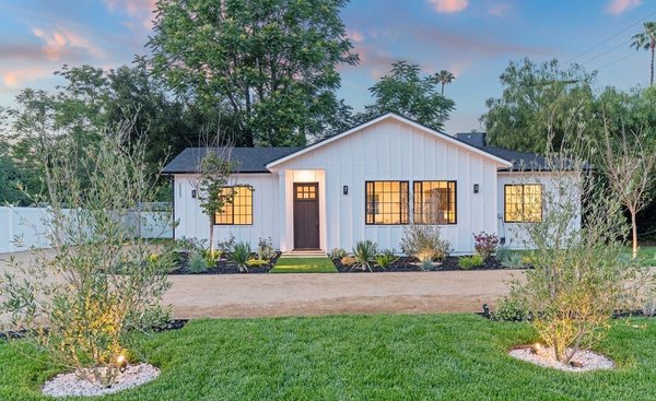 New ADU and Pool House - This is a brand new construction of a 2-room ADU as well as new pool with spa and pool house. 
New basketball court too.