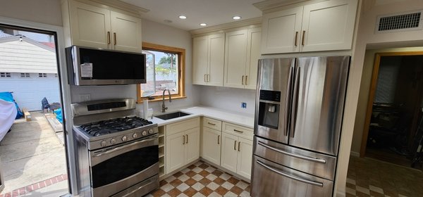 kitchen remodeling - Is this project for kitchen remodeling in 2024 , We have new store where we buy the kitchen cabinets and all other stuff tile.. and more ,