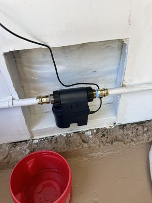 Smart water gate valve FLO by Moen - Smart water gate valve FLO by Moen