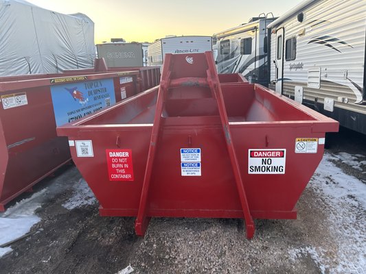 10YD Dumpster Rental For An Hour Up To A Week - Top Gun Dumpster Rentals, LLC offers reliable dumpster solutions for any residential or commercial project. 

Our team provides expert knowledge and fast response times. We'll help you find the right dumpster in the right timeframe. 

Top Gun Dumpster Rentals is here to assist you with all your waste removal needs.
