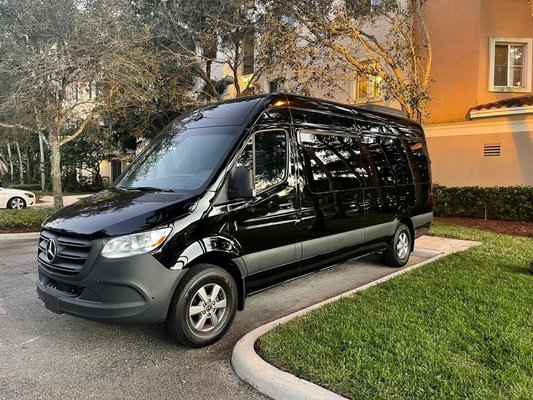 Elite Shuttle Experience - South Florida Elite Shuttle Service, Fort Lauderdale Airport Shuttle Transportation with Private Shuttle Transportation to And from Ft Lauderdale, Miami Airports, Cruise Ports and door to door service Elite Shuttle Experience - South Florida Elite Shuttle Service, Fort Lauderdale Airport Shuttle Transportation with Private Shuttle Transportation to And from Ft Lauderdale, Miami Airports, Cruise Ports and door to door service