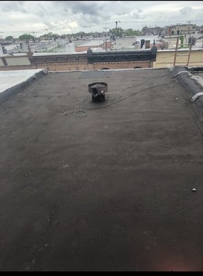 Roof Replacement And Leak Repair - Graveley Roofing has been a family owned and operated business since 1951. We are located at 909 N. 26th Street Philadelphia PA, 19130. We specialize in residential and commercial roofing including:  

​

Flat roof

Shingles

Coating and maintenance

Gutters

Skylights

Metalwork

​

We are a licensed and insured business and all new work is guaranteed. What puts Graveley Roofing above all is the professionalism you know will be provided with when dealing with any associate. When calling Graveley Roofing for an estimate or for advice about your roof you will receive opinions from personable experts whose main goal is to provide you and your family with a quality job.

​

So when you need of a roof or repair, call Graveley Roofing at 215.763.5350