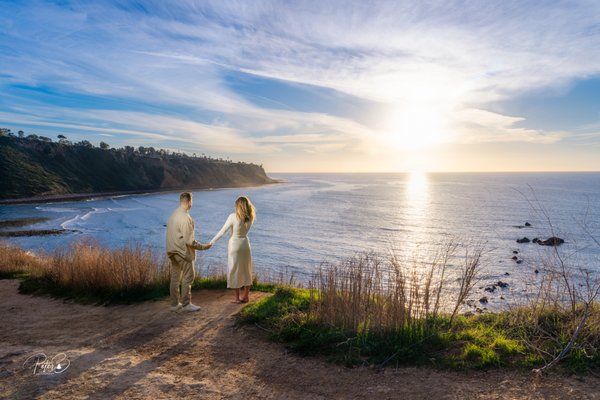 Thomas and Mariah Proposal - Palos Verdes, CA - Thomas proposed to his girlfriend at a hidden cliff location in Palos Verdes overlooking the beautiful pacific ocean. Thomas and Mariah Proposal - Palos Verdes, CA - Thomas proposed to his girlfriend at a hidden cliff location in Palos Verdes overlooking the beautiful pacific ocean.