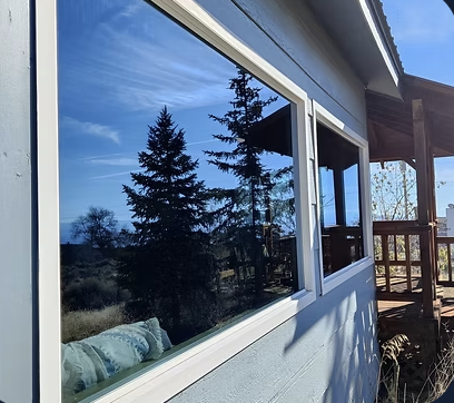 Window Cleaning - I'm a young entrepreneur who loves giving everyone the crystal clear view they deserve! Call +19706231634