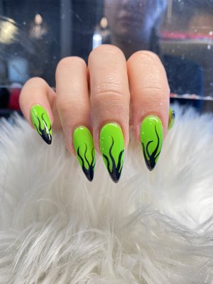 We do nails art, any design. Mani pedi gel. - We do all kind design. Deluxe Mani pedi massage 30 min We do nails art, any design. Mani pedi gel. - We do all kind design. Deluxe Mani pedi massage 30 min