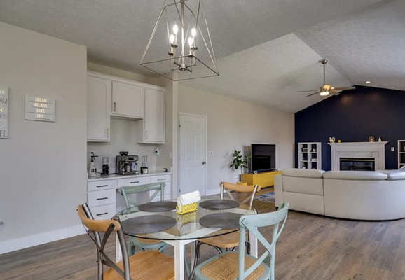Kitchen Remodel Vienna 2022 - Beautiful remodel!  Solid wood shaker cabinets.   New flooring
