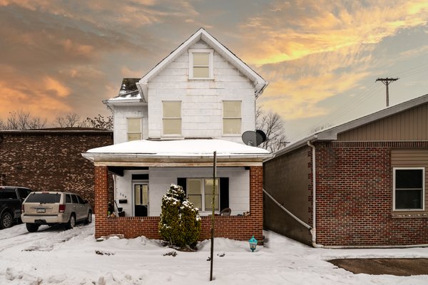 304 Market Street, Freeport, PA 16229 - MUST SEE - Spacious 4 bedroom home right in the heart of Freeport. A block away from the park, a short walk to the river. Minutes from Rt. 28. This is the perfect location. 35 minutes from downtown. Currently set up as a single-family but use to be a duplex. Easily convertible back into a duplex. Many options. Rents at $775 a month. Currently being used as an investment property but could make the perfect home. Freeport School District. This property RENTS at $775/month. That is a 14.7% CAP Rate!! This is a must see! 304 Market Street, Freeport, PA 16229 - MUST SEE - Spacious 4 bedroom home right in the heart of Freeport. A block away from the park, a short walk to the river. Minutes from Rt. 28. This is the perfect location. 35 minutes from downtown. Currently set up as a single-family but use to be a duplex. Easily convertible back into a duplex. Many options. Rents at $775 a month. Currently being used as an investment property but could make the perfect home. Freeport School District. This property RENTS at $775/month. That is a 14.7% CAP Rate!! This is a must see!