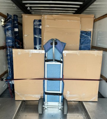 Moving Summer 2024 - This move involved safely, preparing all furniture for transit, ensuring every piece was fully blanketed and wrapped. Our team carefully packed each item to guarantee a smooth and damage-free delivery. From start to finish, Florida Coast Moving prioritizes the protection and secure transport of your belongings.