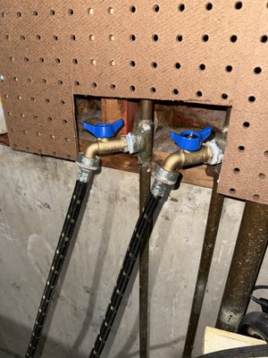 Laundry Supply Shut Off - This customer had a leaky connection for their washer hook up