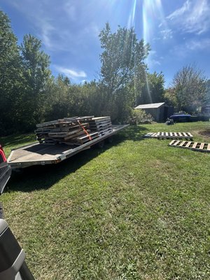 Pallet haul - Customer was very nice and made the job quick and easy! Even helped me load em up. Pallet haul - Customer was very nice and made the job quick and easy! Even helped me load em up.