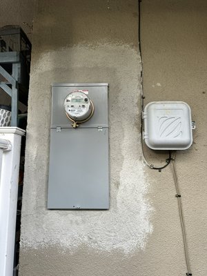 What Zinsco panels do to your home.. - We were called out to troubleshoot a loss of power within the home. Upon inspection, our technicians found multiple circuits, and outlets to have melted and caught fire. Within the Zinco panel the main circuit breaker along with others caught fire and melted. Thankfully, the homeowner and their family was not harmed. Our team quickly worked with Smud and the city to get the panel replaced and upgraded. Call now for a free home safety inspection.  What Zinsco panels do to your home.. - We were called out to troubleshoot a loss of power within the home. Upon inspection, our technicians found multiple circuits, and outlets to have melted and caught fire. Within the Zinco panel the main circuit breaker along with others caught fire and melted. Thankfully, the homeowner and their family was not harmed. Our team quickly worked with Smud and the city to get the panel replaced and upgraded. Call now for a free home safety inspection. 