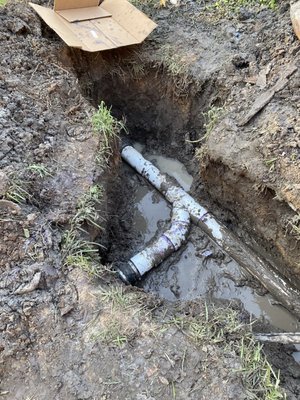 SEWER LINE REPAIR - Customer called about having problems with their toilets draining
Upon diagnosing, we discovered that there were cracks along the whole section which caused bellies in the line SEWER LINE REPAIR - Customer called about having problems with their toilets draining
Upon diagnosing, we discovered that there were cracks along the whole section which caused bellies in the line
