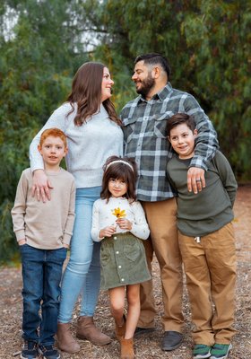 photography samples - these are samples of photo sessions. All ranging from weddings, portraits, couples, graduation, etc...
Please contact me to set up your session!