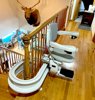 Curved rail stairlift - Custom curved rail stairlifts are for staircases that make a bend, or for straight staircases where it is necessary or convenient to curve the lift around a corner at the top or bottom of the staircase.
We install the Bruno CRE-2110 Elite Curve stairlift and CRE-2110E Elite Curve Outdoor stairlift. It is custom-engineered, and hand -tooled to fit your staircase in Oconomowoc, Wisconsin, and shipped to us in Napa, CA. We take special pride in a well-fitted and well-thought out curved stairlift. Although they do cost quite a bit more than a straight-rail stairlift, and take longer to manufacture, the installation itself typically takes just a few hours. Curved rail stairlift - Custom curved rail stairlifts are for staircases that make a bend, or for straight staircases where it is necessary or convenient to curve the lift around a corner at the top or bottom of the staircase.
We install the Bruno CRE-2110 Elite Curve stairlift and CRE-2110E Elite Curve Outdoor stairlift. It is custom-engineered, and hand -tooled to fit your staircase in Oconomowoc, Wisconsin, and shipped to us in Napa, CA. We take special pride in a well-fitted and well-thought out curved stairlift. Although they do cost quite a bit more than a straight-rail stairlift, and take longer to manufacture, the installation itself typically takes just a few hours.