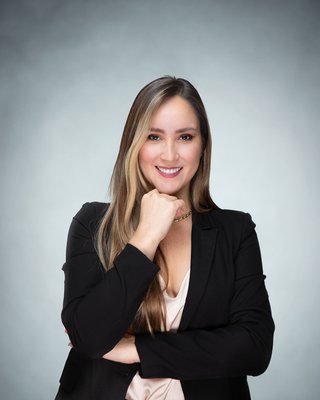 Professional head shots - Head shot session normaly take 1 hour with one change of clothing all delivered in high resolution Professional head shots - Head shot session normaly take 1 hour with one change of clothing all delivered in high resolution