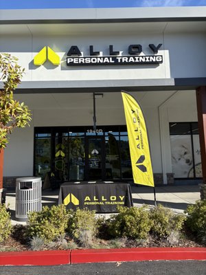 Grand Opening - Congratulations!  You are learning about Alloy before our Grand Opening, which is an excellent opportunity for you!

Until our grand opening, we are offering complimentary Personal Training sessions, as well as a Founder Rate Promotion for your monthly dues!