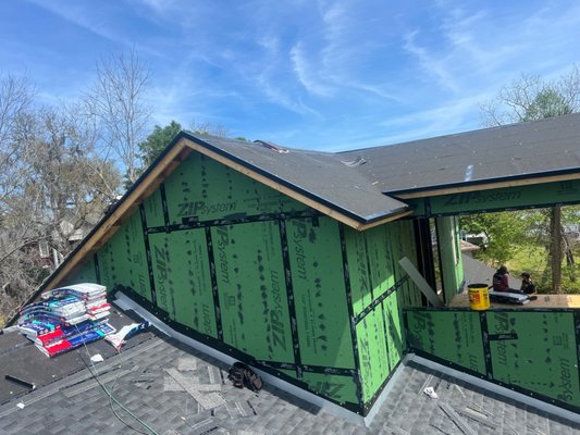 Roof Replacement or Repair - No matter what your roofing needs may be - from emergency repairs to preventative maintenance and more - you can trust the experienced repair team at Red Fox Roofers to get the job done right. With years of experience diagnosing and fixing all types of roofing issues, we have the knowledge and expertise to address any problem quickly and effectively. Whether you're dealing with a real estate transaction, need urgent repairs, or simply want to ensure that your roof is in top condition, we'll work closely with you to deliver the best possible results. At Red Fox Roofers, we're committed to providing reliable, trustworthy, and effective roofing solutions that you can count on. Roof Replacement or Repair - No matter what your roofing needs may be - from emergency repairs to preventative maintenance and more - you can trust the experienced repair team at Red Fox Roofers to get the job done right. With years of experience diagnosing and fixing all types of roofing issues, we have the knowledge and expertise to address any problem quickly and effectively. Whether you're dealing with a real estate transaction, need urgent repairs, or simply want to ensure that your roof is in top condition, we'll work closely with you to deliver the best possible results. At Red Fox Roofers, we're committed to providing reliable, trustworthy, and effective roofing solutions that you can count on.