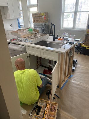 Plumbing - Repair and replace your leaking lines in your home or business. Plumbing - Repair and replace your leaking lines in your home or business.