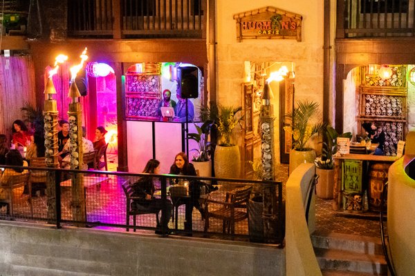 HUGMAN'S OASIS ONE YEAR CASE STUDY - About Hugman’s Oasis
Hugman’s Oasis, located on the Riverwalk in downtown San Antonio is an authentic tiki bar featuring a rum-based cocktail menu & island inspired bites. The establishment has a unique flair that is rare to find in Texas; its entrance alone transports you to the South Pacific immersing you into a vibrant world of tropical drinks & l’aus.
Embark Marketing was contracted for full service marketing solutions for this food and beverage brand including social media management, reputation management, content creation, & public relations with a heavy emphasis on strategy for both local and tourist targets due to their location on the San Antonio Riverwalk.
To view the full case study including sales analysis, in-depth strategy analytics & results on this long term client visit our website at: https://www.embark-marketing.com/2023/03/15/hugmans-oasis-one-year-case-study/ HUGMAN'S OASIS ONE YEAR CASE STUDY - About Hugman’s Oasis
Hugman’s Oasis, located on the Riverwalk in downtown San Antonio is an authentic tiki bar featuring a rum-based cocktail menu & island inspired bites. The establishment has a unique flair that is rare to find in Texas; its entrance alone transports you to the South Pacific immersing you into a vibrant world of tropical drinks & l’aus.
Embark Marketing was contracted for full service marketing solutions for this food and beverage brand including social media management, reputation management, content creation, & public relations with a heavy emphasis on strategy for both local and tourist targets due to their location on the San Antonio Riverwalk.
To view the full case study including sales analysis, in-depth strategy analytics & results on this long term client visit our website at: https://www.embark-marketing.com/2023/03/15/hugmans-oasis-one-year-case-study/