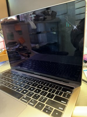 Macbook Screen Replacement - Customer reached out to us with a cracked screen and brought it to us. We fixed it in 1 hour. Please call us if you need help. Macbook Screen Replacement - Customer reached out to us with a cracked screen and brought it to us. We fixed it in 1 hour. Please call us if you need help.