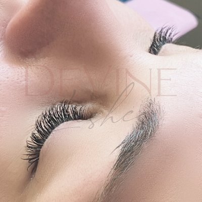 Classic Lash Extensions - Classic lashes- A method where 1 lash extension is glued to 1 natural lash. This method is also known as 1 to 1 or 1:1. Classic lashes are perfect for clients who already have a lot of lashes, but want to add more length. Classic lashes look most natural.