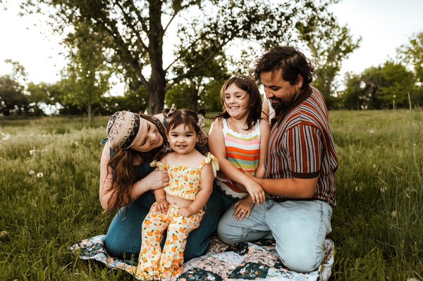 Family session in Brighton,Co - This session 🥹😍 Started out with cranky kiddos & ended off with them begging and pleading to come home with me 😆😆😆😆🤣 I told mom “ mm my husband would have my head if i brought home 3 more kids 😉🤣 “ Family session in Brighton,Co - This session 🥹😍 Started out with cranky kiddos & ended off with them begging and pleading to come home with me 😆😆😆😆🤣 I told mom “ mm my husband would have my head if i brought home 3 more kids 😉🤣 “