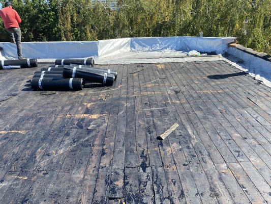 #1 roofing system - #1 roofing system in Chicago land area complete tear off on a flat roof with new ISO insulation and Liberty base sheet underlayment with a GAF Granulated rubber 20 year roof system call or text today for a free estimate 3129004246 my email is nationalroofingmasonry@gmail.com #1 roofing system - #1 roofing system in Chicago land area complete tear off on a flat roof with new ISO insulation and Liberty base sheet underlayment with a GAF Granulated rubber 20 year roof system call or text today for a free estimate 3129004246 my email is nationalroofingmasonry@gmail.com