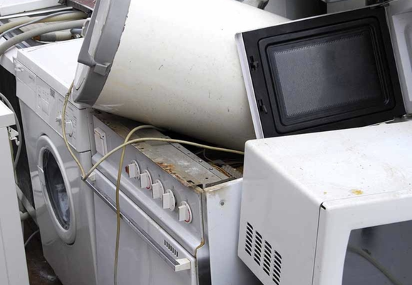 Appliance Removal - Our appliance removal service usually runs around $75 for us to pick up a refrigerator or a stove. Appliances are the type of junk that is easy to recycle. Metal, wires and copper tubing are commodities that can be melted down and re-used. Call today to discuss your appliance removal needs. Appliance Removal - Our appliance removal service usually runs around $75 for us to pick up a refrigerator or a stove. Appliances are the type of junk that is easy to recycle. Metal, wires and copper tubing are commodities that can be melted down and re-used. Call today to discuss your appliance removal needs.